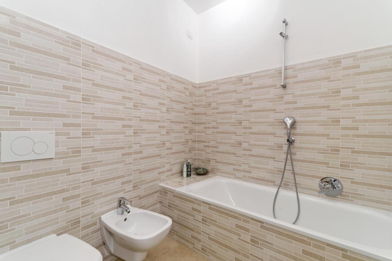 チェルノッビオComo Lake Cosy Flat With Garden And Parkingアパートメント エクステリア 写真